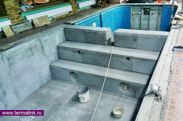 Облицовка бетонного бассейна плёнкой ПВХ, 2017
